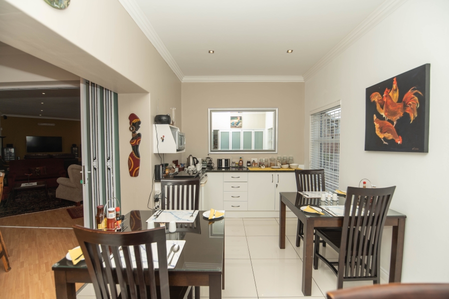 6 Bedroom Property for Sale in Humerail Eastern Cape